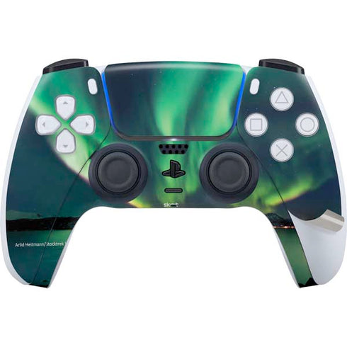 StockTrek Aurora Borealis Over Tjeldsundet in Norway PS5 Pro Bundle Skin