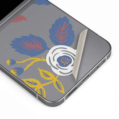 Autumn Grey Floral Galaxy Z Flip6 Skin