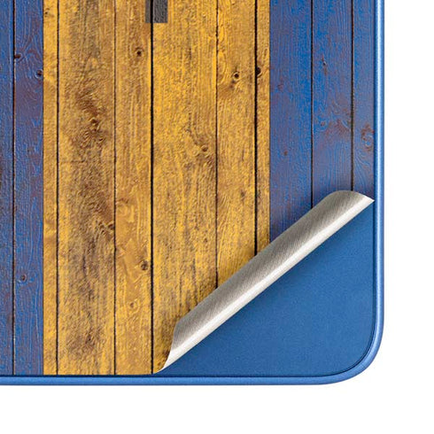 Barbados Flag Dark Wood Moto G Play 4G (2024) Skin