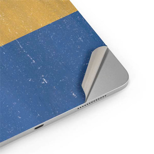 Barbados Flag Distressed iPad Pro 13in M4 (2024) Skin