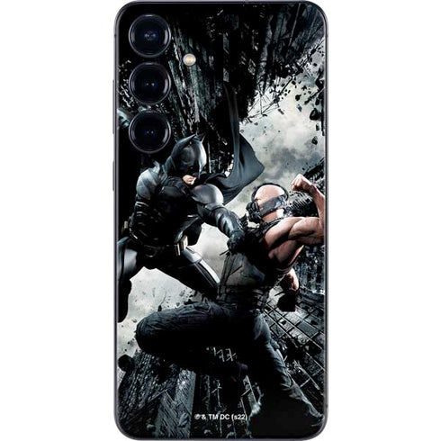 The Dark Knight Rises Batman and Bane Fighting Galaxy S25 Plus Skin