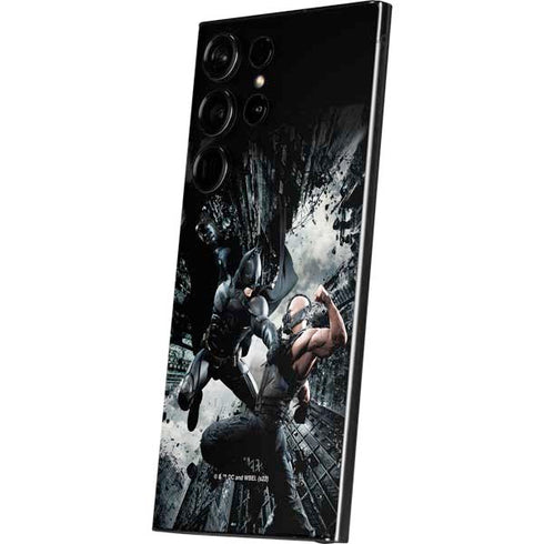 The Dark Knight Rises Batman and Bane Fighting Galaxy S25 Ultra Skin