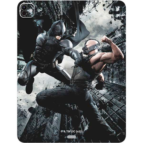 The Dark Knight Rises Batman and Bane Fighting iPad Pro 13in M4 (2024) Skin