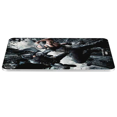 The Dark Knight Rises Batman and Bane Fighting iPad Pro 13in M4 (2024) Skin