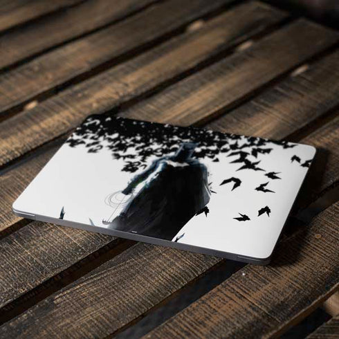 DC Comics Batman Holding batarang Art Apple MacBook Air Skin