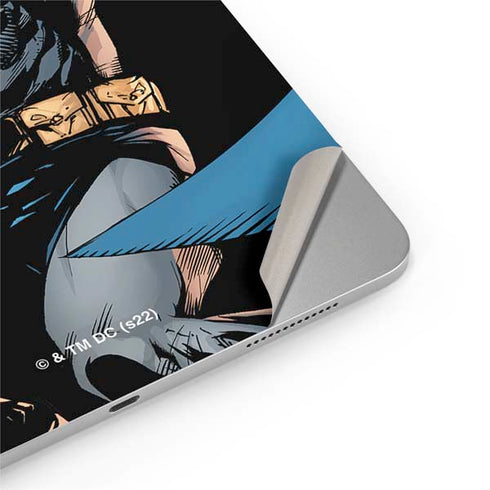 DC Comics Batman Throwing Batarang Jim Lee Art iPad Pro 13in M4 (2024) Skin