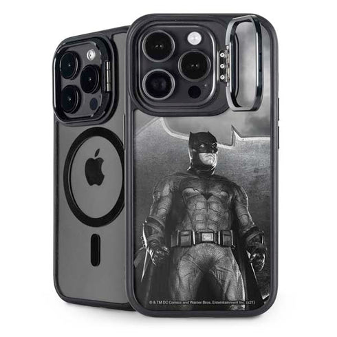 The Justice League (2017) Batman Poster iPhone 15 Pro Kickstand Case