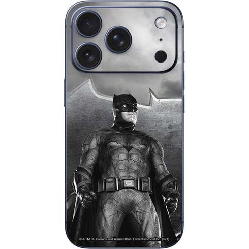 The Justice League (2017) Batman Poster iPhone 17 Pro Max Skin