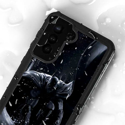 DC Comics Arkham Origins Batman In action pose Galaxy S24 Plus Waterproof Case