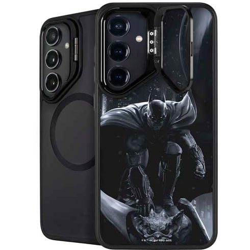 DC Comics Arkham Origins Batman In action pose Galaxy S26 Kickstand Case