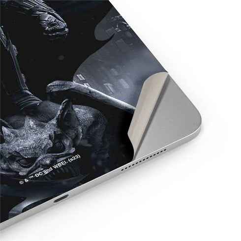 DC Comics Arkham Origins Batman In action pose iPad Pro 13in M4 (2024) Skin