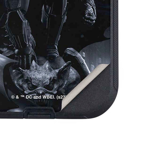 DC Comics Arkham Origins Batman In action pose Otterbox Defender iPhone Skin