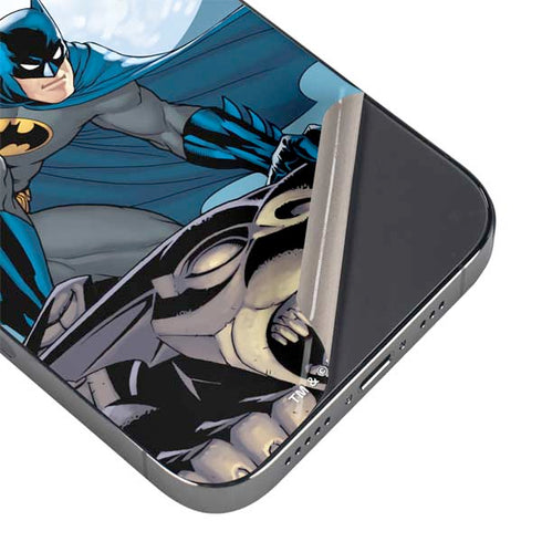 DC Comics Batman Watches Over the City iPhone 16e Skin