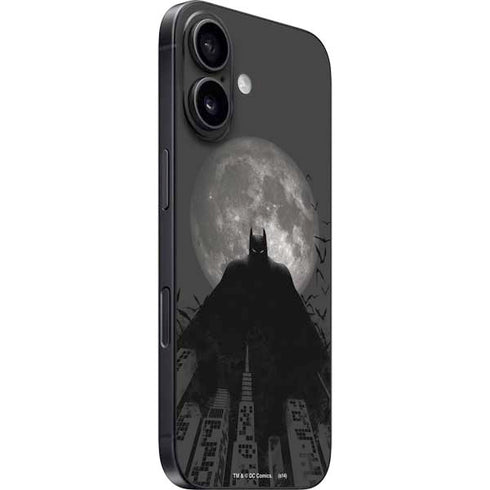 DC Comics Batman On City with Moon Art iPhone 16 Plus Skin