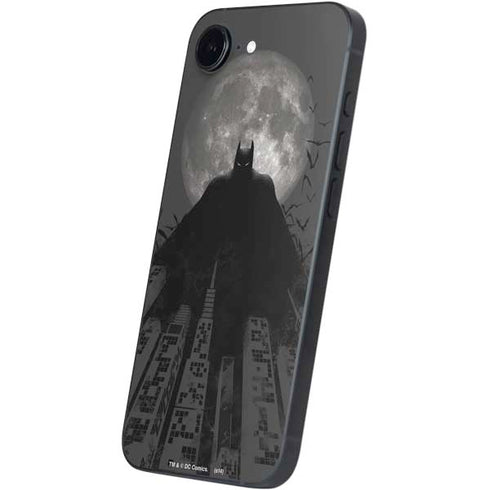 DC Comics Batman On City with Moon Art iPhone 16e Skin