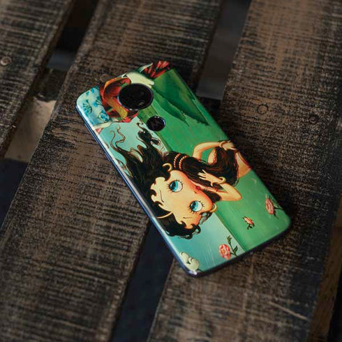 Betty Boop At Sea Moto E5 Plus Skin