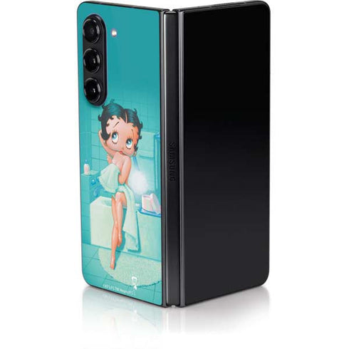 Betty Boop Bathing Galaxy Z Fold5 5G Skin