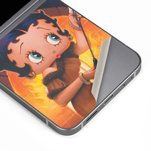 Betty Boop Roasting Marshmallows Galaxy Z Flip6 Skin