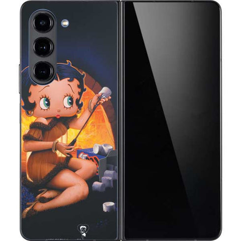 Betty Boop Roasting Marshmallows Galaxy Z Fold5 5G Skin
