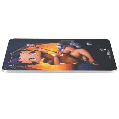 Betty Boop Roasting Marshmallows iPad Pro 13in M4 (2024) Skin