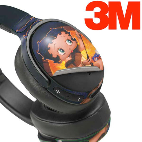 Betty Boop Roasting Marshmallows Skullcandy Venue Skin