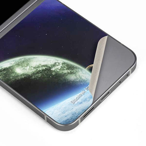 Bird-Shaped Nebula Galaxy Z Flip6 Skin