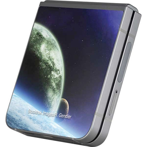 Bird-Shaped Nebula Galaxy Z Flip6 Skin