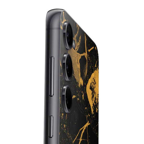 Black and Gold Scattered Marble Galaxy S25 Skin