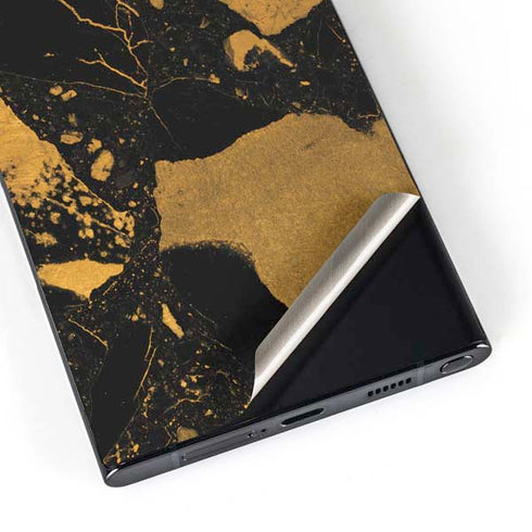 Black and Gold Scattered Marble Galaxy S24 Ultra Skin