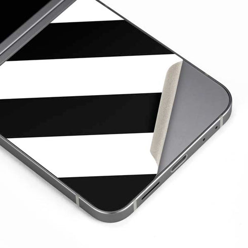 Black and White Geometric Stripes Galaxy Z Flip6 Skin
