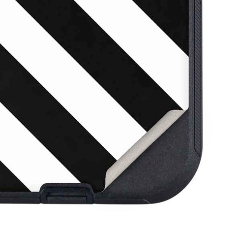 Black and White Geometric Stripes Otterbox Defender iPhone Skin