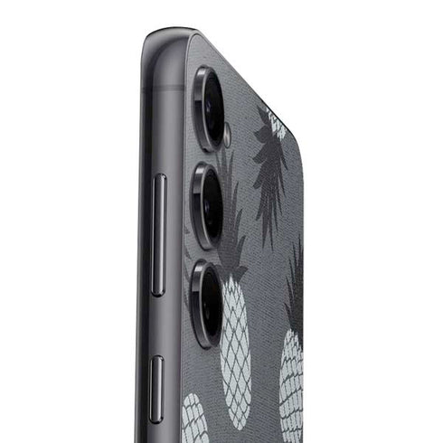 Black and White Pineapples Galaxy A16 5G Skin