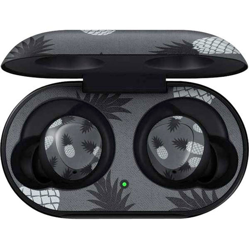 Black and White Pineapples Galaxy Buds Skin