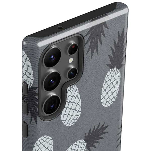 Black and White Pineapples Galaxy S23 Ultra Pro Case