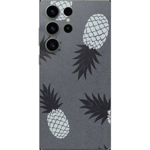 Black and White Pineapples Galaxy S24 Ultra Skin