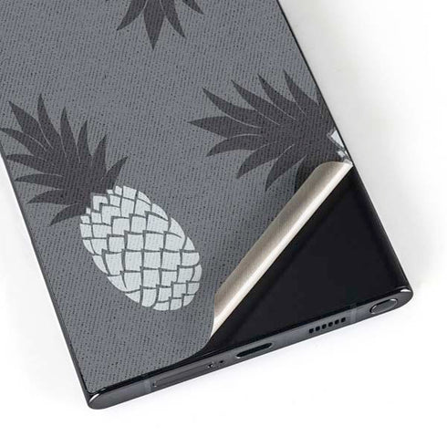 Black and White Pineapples Galaxy S25 Ultra Skin