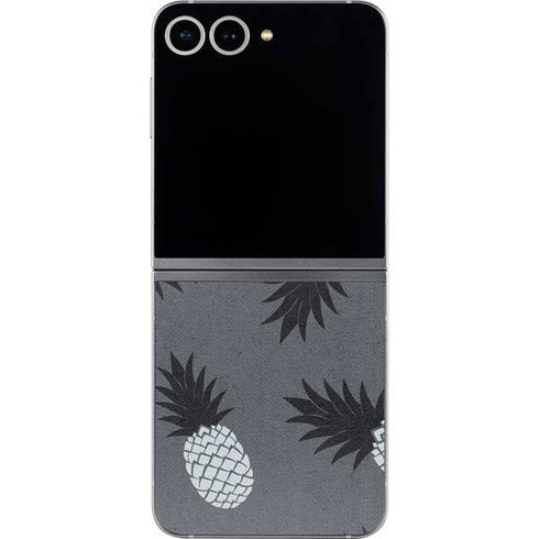 Black and White Pineapples Galaxy Z Flip6 Skin