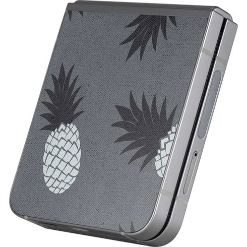 Black and White Pineapples Galaxy Z Flip6 Skin