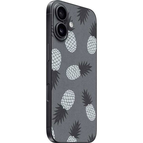 Black and White Pineapples iPhone 16 Skin
