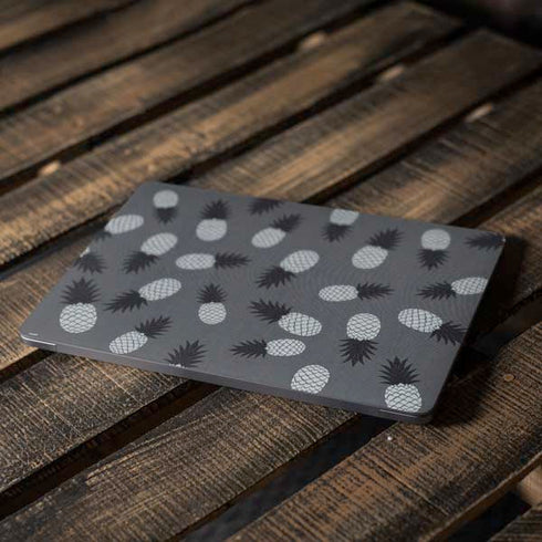 Black and White Pineapples Apple MacBook Air Skin