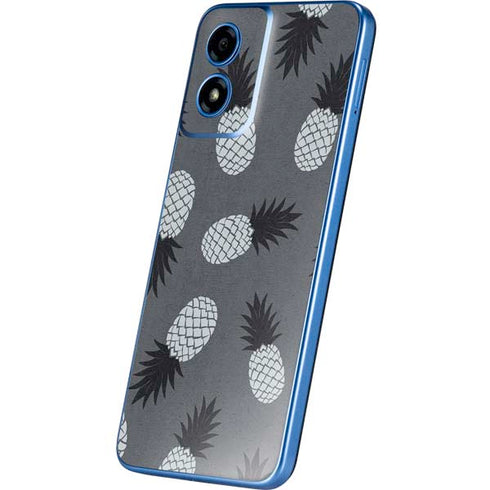 Black and White Pineapples Moto G Play 4G (2024) Skin