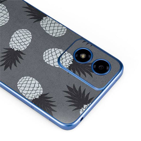Black and White Pineapples Moto G Play 4G (2024) Skin