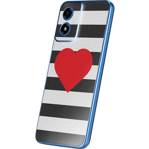 Black And White Striped Heart Moto G Play 4G (2024) Skin