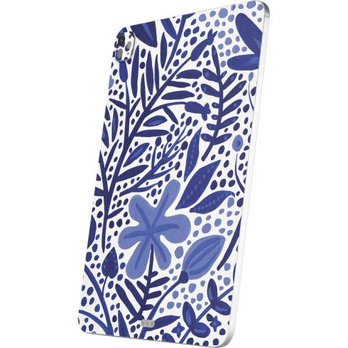 Blue Garden by Cat Coq iPad Pro 13in M4 (2024) Skin