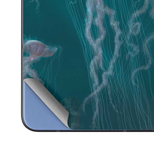 Blue Jellyfish by Vincent Hie Galaxy Z Fold5 5G Skin