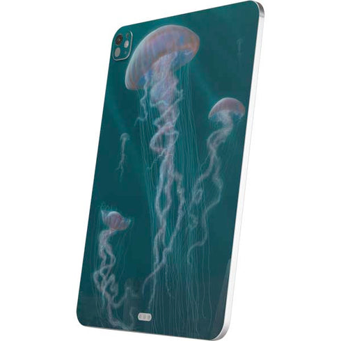 Blue Jellyfish by Vincent Hie iPad Pro 13in M4 (2024) Skin