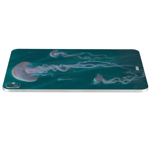 Blue Jellyfish by Vincent Hie iPad Pro 13in M4 (2024) Skin