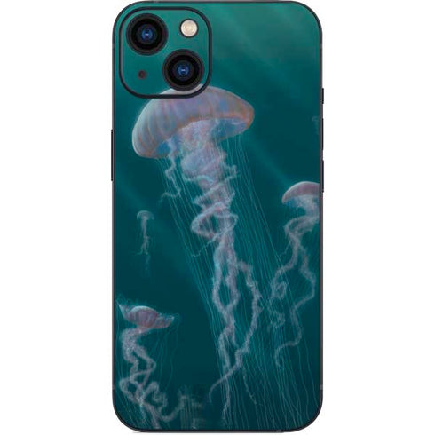 Blue Jellyfish by Vincent Hie iPhone 15 Skin