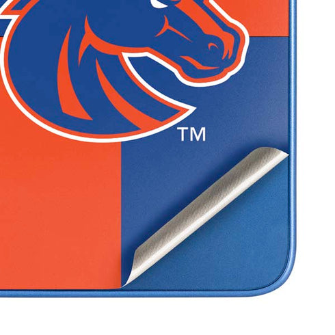Boise State University Broncos Checkered Moto G Play 4G (2024) Skin