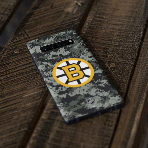 NHL Boston Bruins Camo Galaxy S10 Plus Skin
